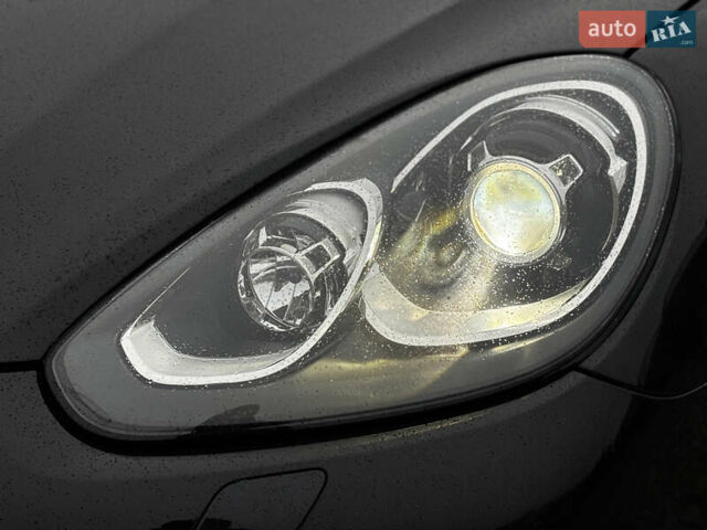 Черный Порше Каен, объемом двигателя 3.6 л и пробегом 100 тыс. км за 26500 $, фото 1 на Automoto.ua