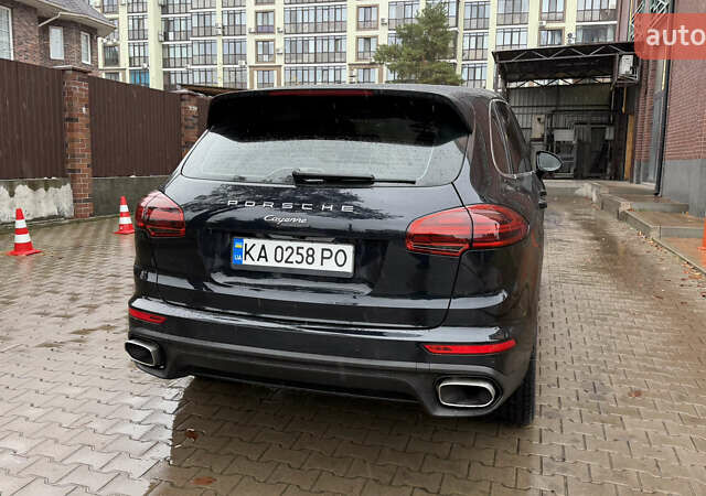 Черный Порше Каен, объемом двигателя 2.97 л и пробегом 138 тыс. км за 35500 $, фото 6 на Automoto.ua