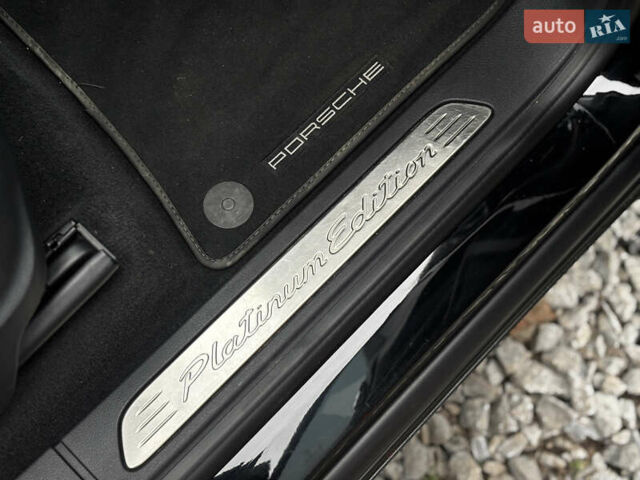 Черный Порше Каен, объемом двигателя 3.6 л и пробегом 100 тыс. км за 26500 $, фото 29 на Automoto.ua