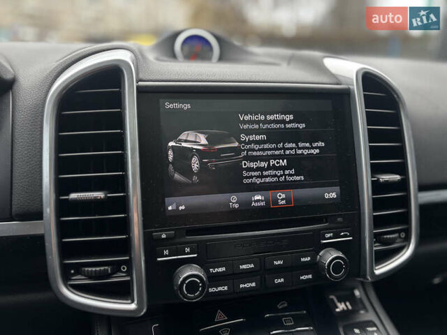 Черный Порше Каен, объемом двигателя 3.6 л и пробегом 100 тыс. км за 26500 $, фото 17 на Automoto.ua