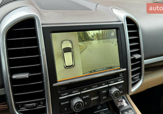 Черный Порше Каен, объемом двигателя 2.97 л и пробегом 138 тыс. км за 35500 $, фото 28 на Automoto.ua