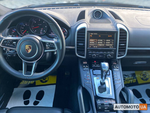 Чорний Порше Cayenne, об'ємом двигуна 3 л та пробігом 215 тис. км за 45990 $, фото 11 на Automoto.ua