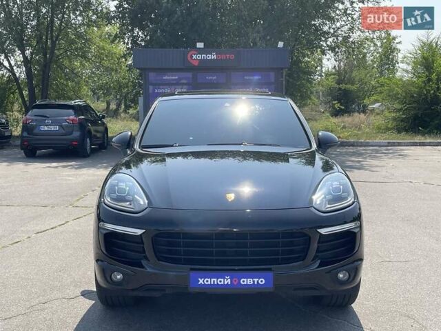 Черный Порше Каен, объемом двигателя 3.6 л и пробегом 141 тыс. км за 32500 $, фото 2 на Automoto.ua