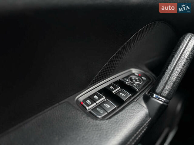 Черный Порше Каен, объемом двигателя 3.6 л и пробегом 100 тыс. км за 26500 $, фото 6 на Automoto.ua