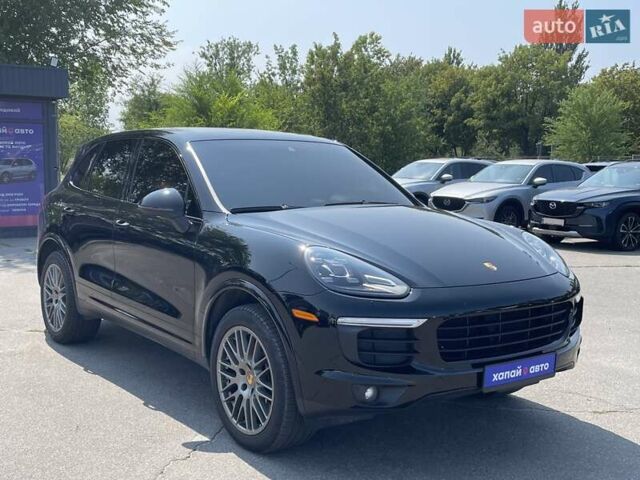 Черный Порше Каен, объемом двигателя 3.6 л и пробегом 141 тыс. км за 32500 $, фото 3 на Automoto.ua