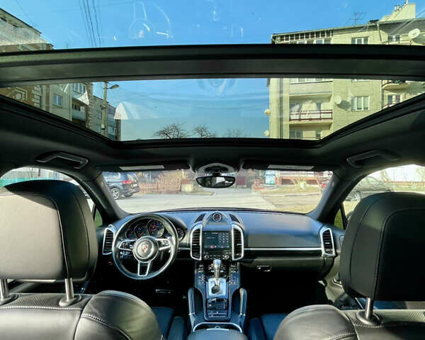 Чорний Порше Cayenne, об'ємом двигуна 3.6 л та пробігом 120 тис. км за 34200 $, фото 15 на Automoto.ua