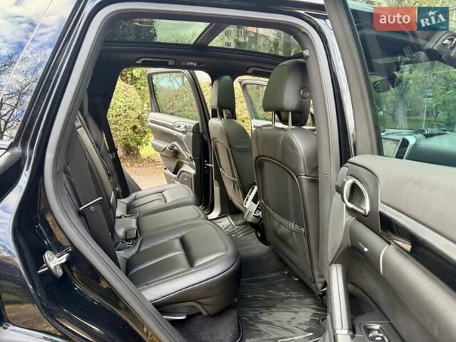 Черный Порше Каен, объемом двигателя 3 л и пробегом 140 тыс. км за 25900 $, фото 41 на Automoto.ua