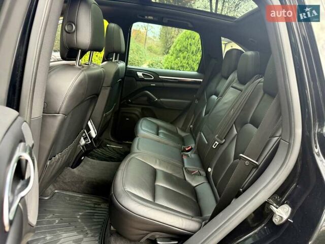 Черный Порше Каен, объемом двигателя 3 л и пробегом 140 тыс. км за 25900 $, фото 47 на Automoto.ua