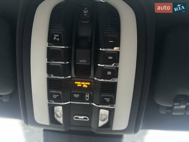 Черный Порше Каен, объемом двигателя 3.6 л и пробегом 100 тыс. км за 26500 $, фото 16 на Automoto.ua