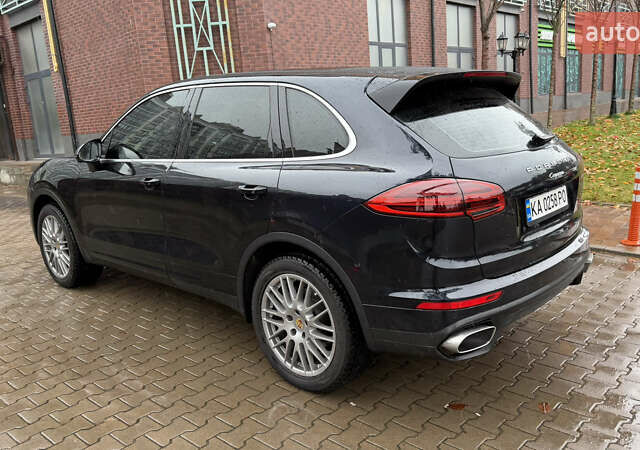 Черный Порше Каен, объемом двигателя 2.97 л и пробегом 138 тыс. км за 35500 $, фото 9 на Automoto.ua