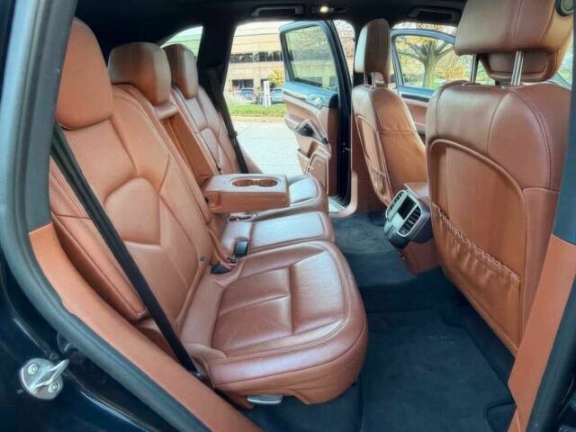 Черный Порше Каен, объемом двигателя 3.6 л и пробегом 74 тыс. км за 10000 $, фото 11 на Automoto.ua