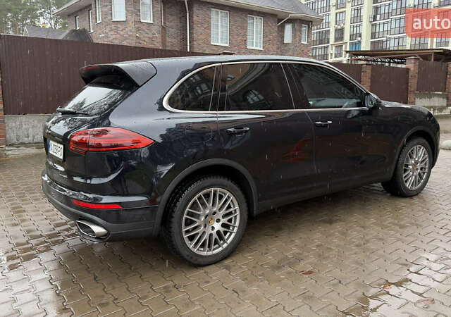 Черный Порше Каен, объемом двигателя 2.97 л и пробегом 138 тыс. км за 35500 $, фото 4 на Automoto.ua