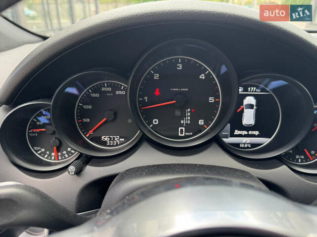 Чорний Порше Cayenne, об'ємом двигуна 2.97 л та пробігом 157 тис. км за 28900 $, фото 18 на Automoto.ua