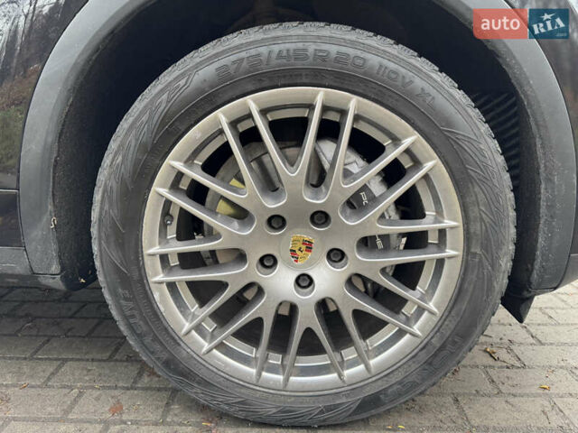 Черный Порше Каен, объемом двигателя 2.97 л и пробегом 249 тыс. км за 37000 $, фото 26 на Automoto.ua