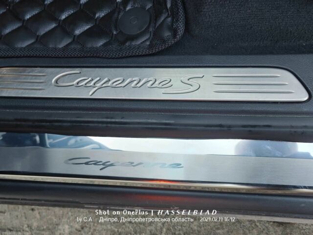 Черный Порше Каен, объемом двигателя 3.6 л и пробегом 99 тыс. км за 38999 $, фото 23 на Automoto.ua
