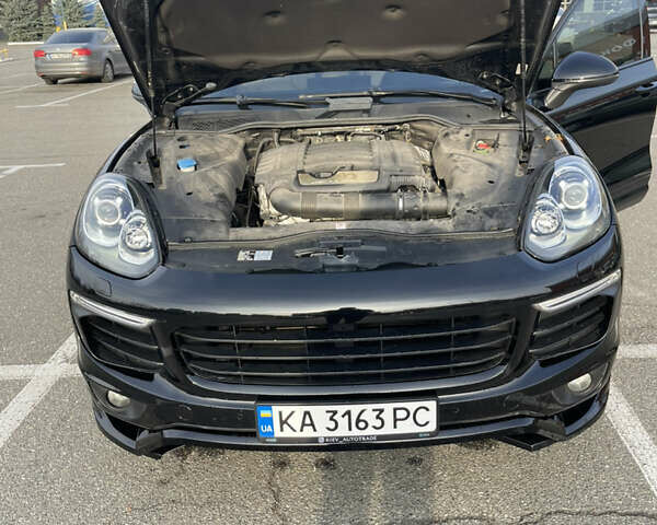 Чорний Порше Cayenne, об'ємом двигуна 3.6 л та пробігом 169 тис. км за 23400 $, фото 28 на Automoto.ua