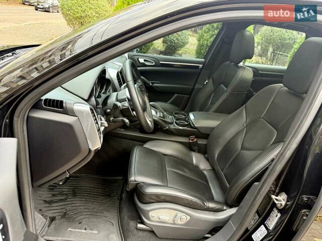 Черный Порше Каен, объемом двигателя 3 л и пробегом 140 тыс. км за 25900 $, фото 62 на Automoto.ua