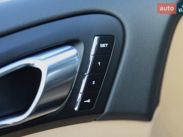 Чорний Порше Cayenne, об'ємом двигуна 3.6 л та пробігом 85 тис. км за 31000 $, фото 22 на Automoto.ua