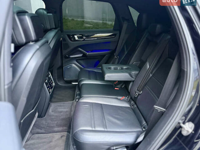 Чорний Порше Cayenne, об'ємом двигуна 2.9 л та пробігом 99 тис. км за 70000 $, фото 16 на Automoto.ua