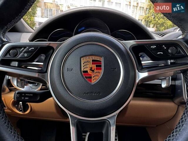 Чорний Порше Cayenne, об'ємом двигуна 3 л та пробігом 110 тис. км за 36000 $, фото 27 на Automoto.ua