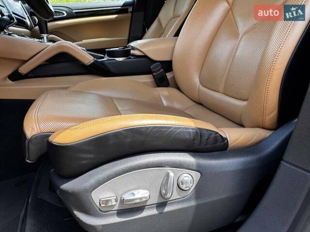 Чорний Порше Cayenne, об'ємом двигуна 3 л та пробігом 110 тис. км за 36000 $, фото 18 на Automoto.ua