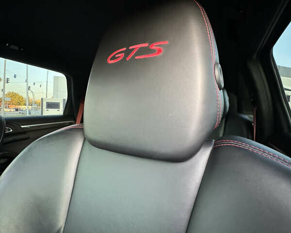 Черный Порше Каен, объемом двигателя 3.6 л и пробегом 142 тыс. км за 40500 $, фото 18 на Automoto.ua