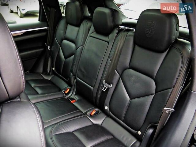 Чорний Порше Cayenne, об'ємом двигуна 3.6 л та пробігом 111 тис. км за 29900 $, фото 17 на Automoto.ua