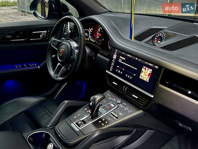 Чорний Порше Cayenne, об'ємом двигуна 2.9 л та пробігом 99 тис. км за 70000 $, фото 21 на Automoto.ua