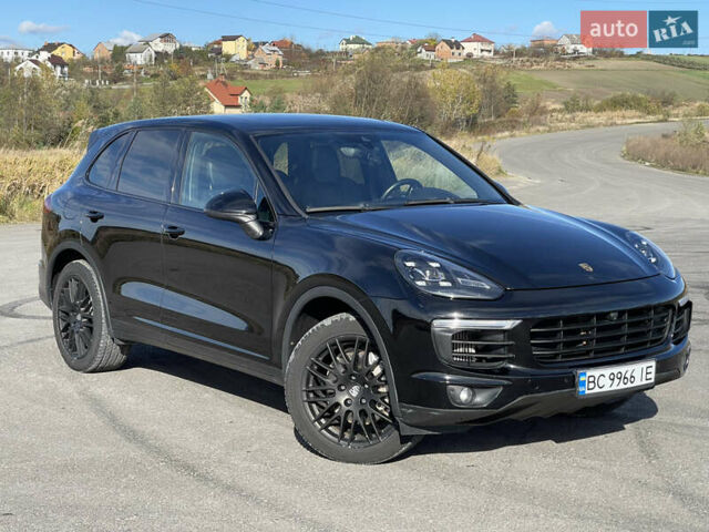Черный Порше Каен, объемом двигателя 3.6 л и пробегом 88 тыс. км за 35999 $, фото 2 на Automoto.ua