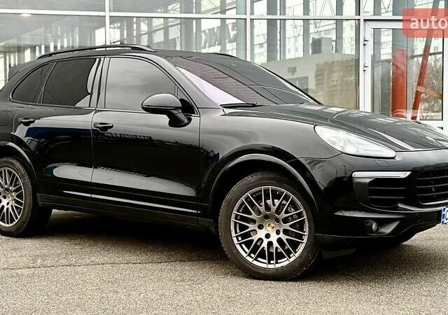 Чорний Порше Cayenne, об'ємом двигуна 3.6 л та пробігом 210 тис. км за 37999 $, фото 8 на Automoto.ua
