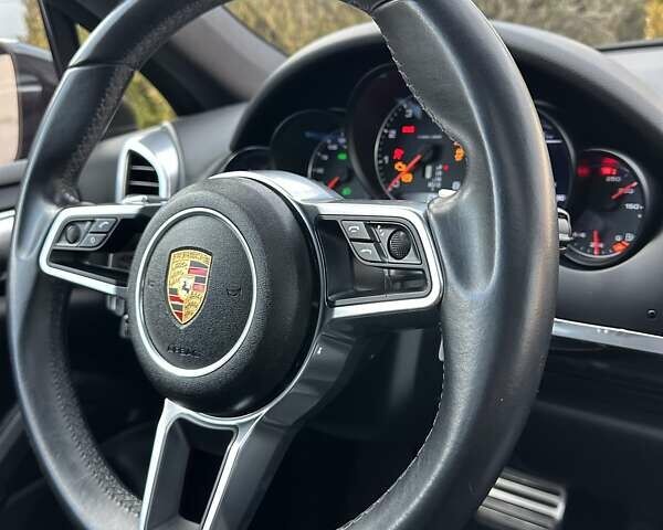 Черный Порше Каен, объемом двигателя 3.6 л и пробегом 64 тыс. км за 28999 $, фото 79 на Automoto.ua