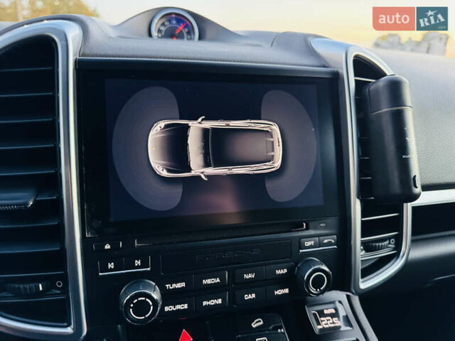 Черный Порше Каен, объемом двигателя 2.97 л и пробегом 131 тыс. км за 37999 $, фото 23 на Automoto.ua