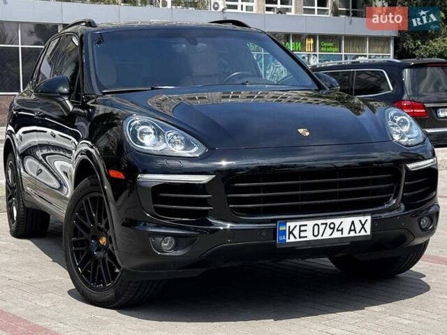 Чорний Порше Cayenne, об'ємом двигуна 3 л та пробігом 110 тис. км за 36000 $, фото 2 на Automoto.ua