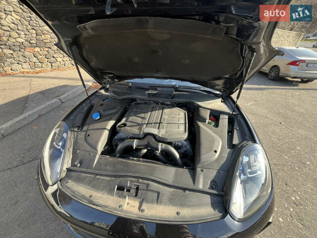 Черный Порше Каен, объемом двигателя 3.6 л и пробегом 88 тыс. км за 40000 $, фото 19 на Automoto.ua