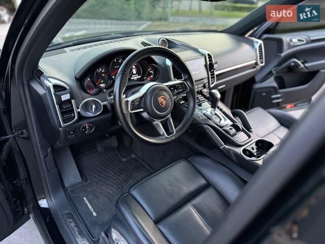 Черный Порше Каен, объемом двигателя 3.6 л и пробегом 99 тыс. км за 34000 $, фото 23 на Automoto.ua