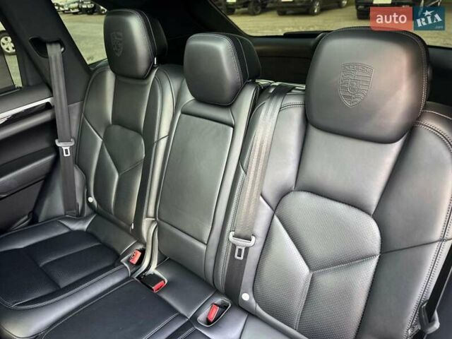 Чорний Порше Cayenne, об'ємом двигуна 3.6 л та пробігом 103 тис. км за 36000 $, фото 69 на Automoto.ua