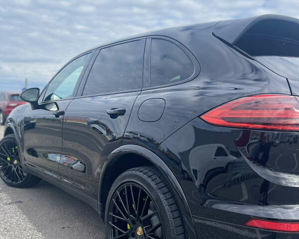 Чорний Порше Cayenne, об'ємом двигуна 3 л та пробігом 230 тис. км за 41000 $, фото 10 на Automoto.ua