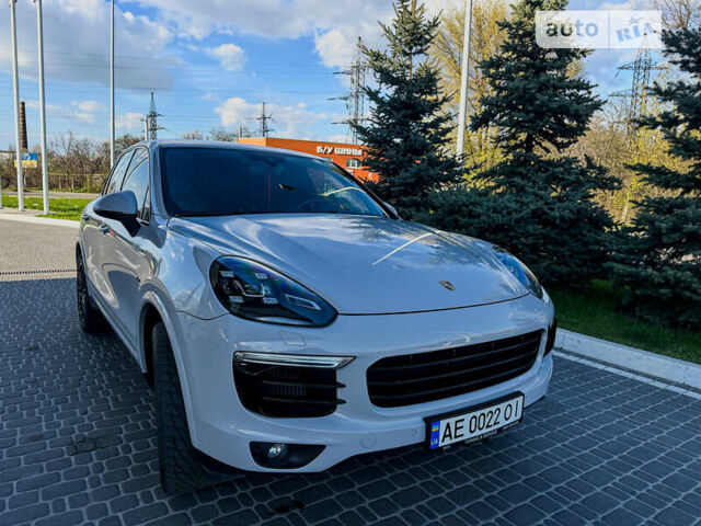 Чорний Порше Cayenne, об'ємом двигуна 2.97 л та пробігом 122 тис. км за 48900 $, фото 4 на Automoto.ua