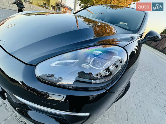 Черный Порше Каен, объемом двигателя 2.97 л и пробегом 131 тыс. км за 37999 $, фото 14 на Automoto.ua