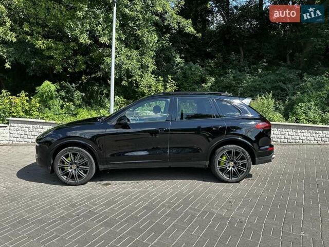 Чорний Порше Cayenne, об'ємом двигуна 3 л та пробігом 81 тис. км за 39950 $, фото 2 на Automoto.ua
