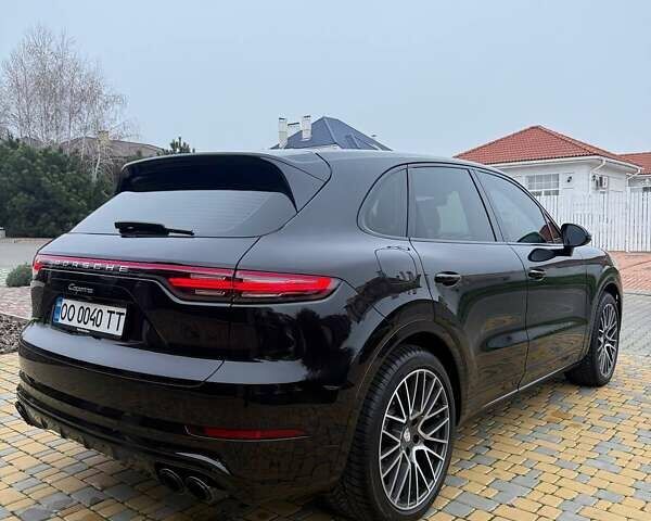 Чорний Порше Cayenne, об'ємом двигуна 3 л та пробігом 133 тис. км за 58000 $, фото 2 на Automoto.ua