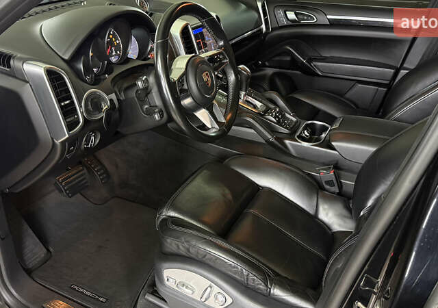 Чорний Порше Cayenne, об'ємом двигуна 3 л та пробігом 146 тис. км за 45500 $, фото 14 на Automoto.ua