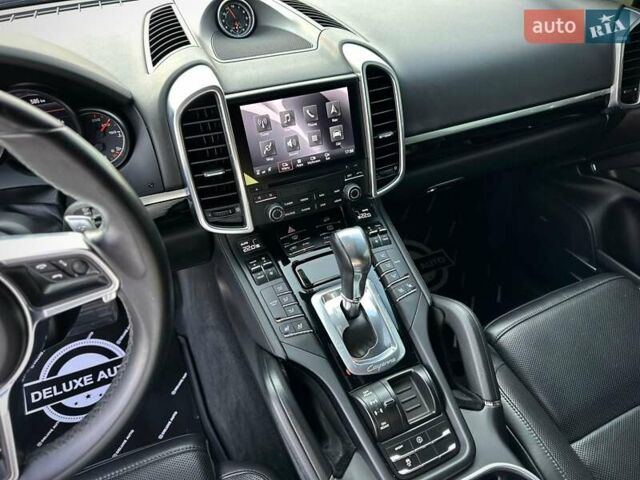 Чорний Порше Cayenne, об'ємом двигуна 3.6 л та пробігом 103 тис. км за 36000 $, фото 48 на Automoto.ua