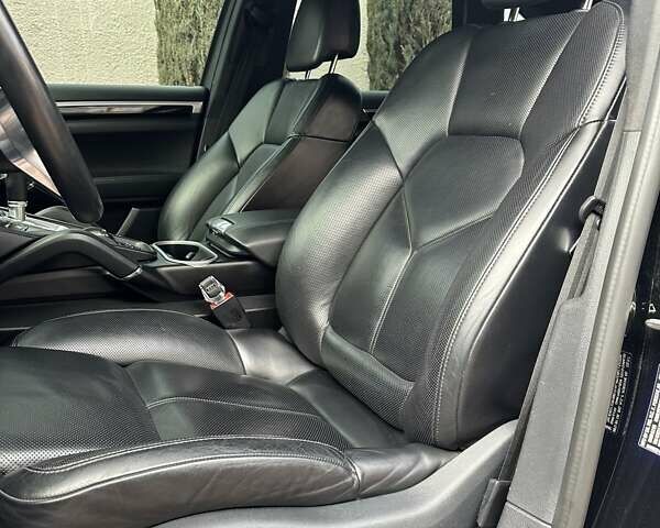 Черный Порше Каен, объемом двигателя 3.6 л и пробегом 64 тыс. км за 28999 $, фото 52 на Automoto.ua