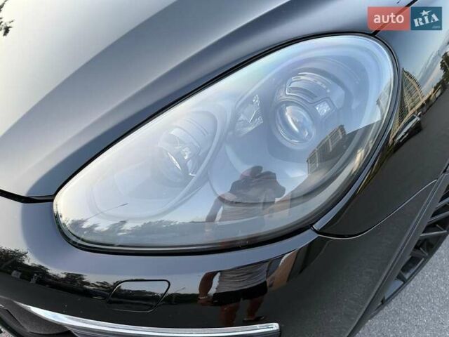 Черный Порше Каен, объемом двигателя 3.6 л и пробегом 99 тыс. км за 34000 $, фото 4 на Automoto.ua