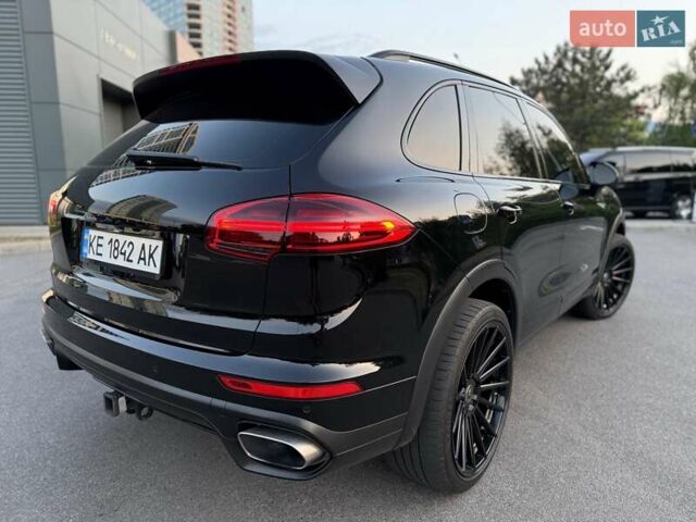 Черный Порше Каен, объемом двигателя 3.6 л и пробегом 99 тыс. км за 34000 $, фото 6 на Automoto.ua