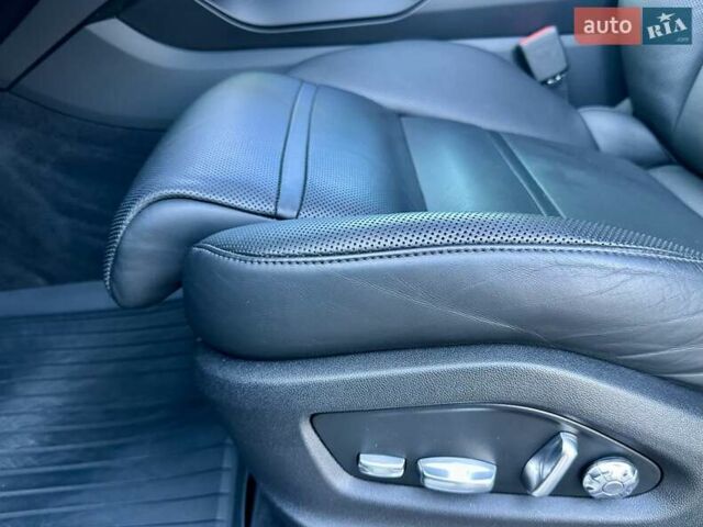 Черный Порше Каен, объемом двигателя 2.89 л и пробегом 76 тыс. км за 57800 $, фото 63 на Automoto.ua