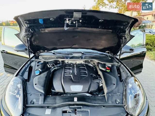 Черный Порше Каен, объемом двигателя 2.97 л и пробегом 131 тыс. км за 37999 $, фото 53 на Automoto.ua