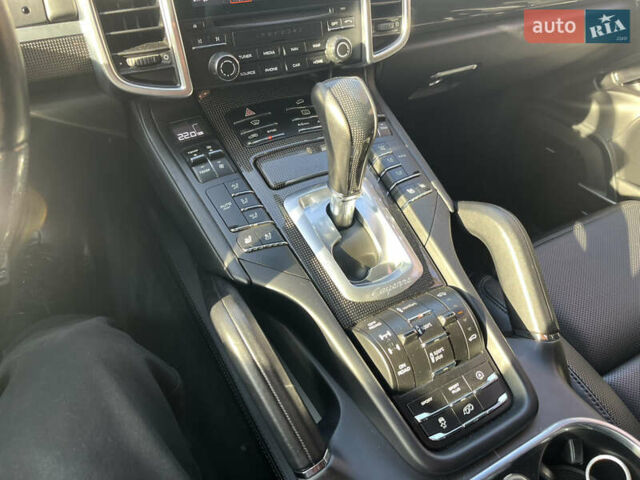 Черный Порше Каен, объемом двигателя 3.6 л и пробегом 88 тыс. км за 40000 $, фото 17 на Automoto.ua