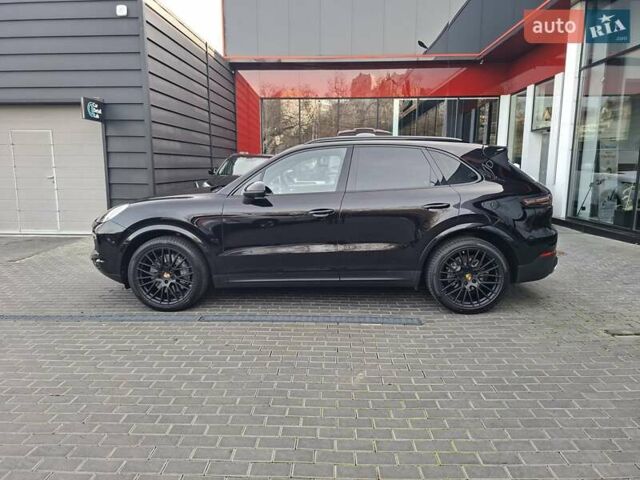 Черный Порше Каен, объемом двигателя 2.89 л и пробегом 114 тыс. км за 55555 $, фото 6 на Automoto.ua